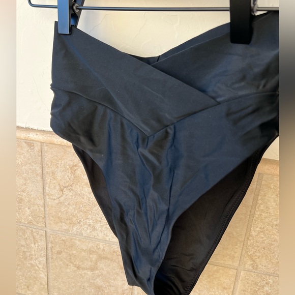 Aerie Crossover High Waisted Black Bikini Bottom - Picture 3 of 4